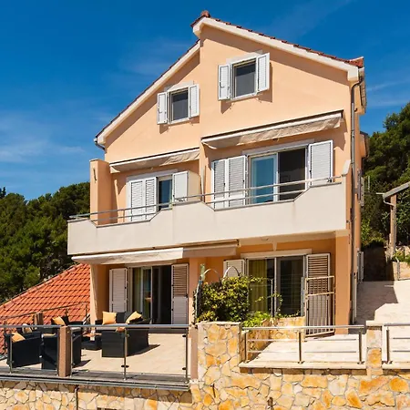 Beautiful In With House Sea View Appartement