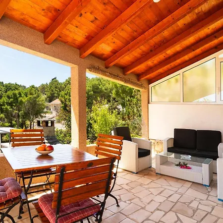 Appartement Beautiful In With House Sea View