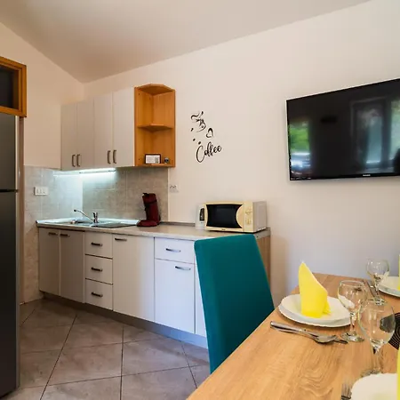 Beautiful In With House Sea View Appartamento Milna (Brac)